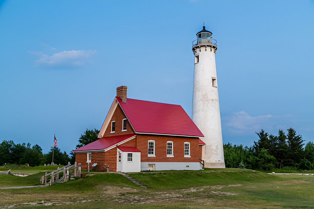 what animals lived in east tawas michigan in the 1800s